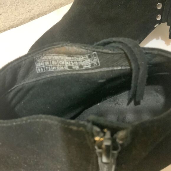 Vionic • Faros Fringed Bootie ankle boot black suede heeled studded orthotic - Picture 10 of 10